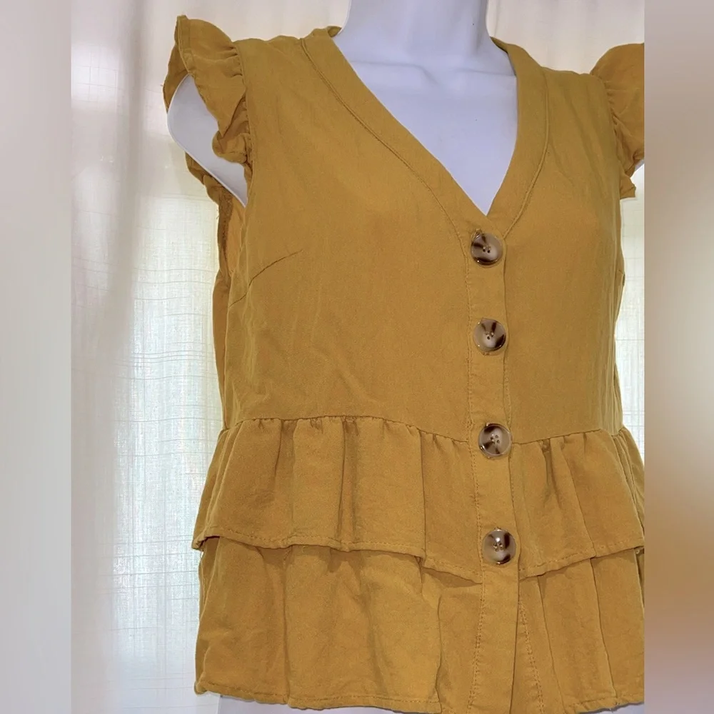 Hayden Los Angeles Womens Button-Down Tiered Ruffle Hem Top Peplum - Small - Picture 5 of 11